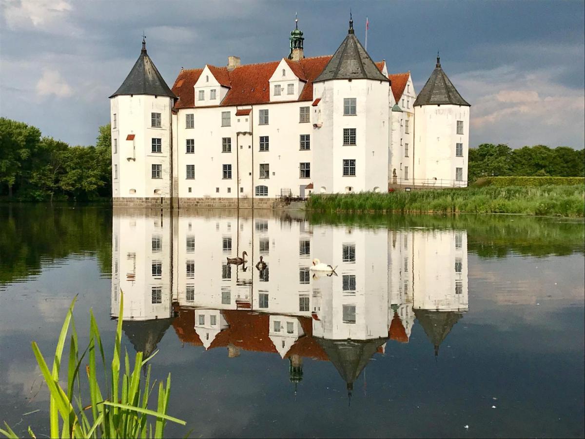Ferienwohnung Flossis Home Glücksburg Exteriör bild